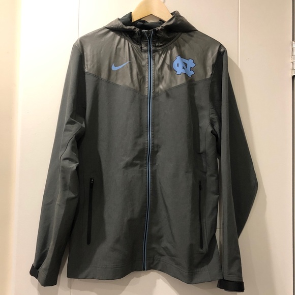 Carolina Nike Unisex Rain Jacket/Windbreaker - S - Picture 2 of 3